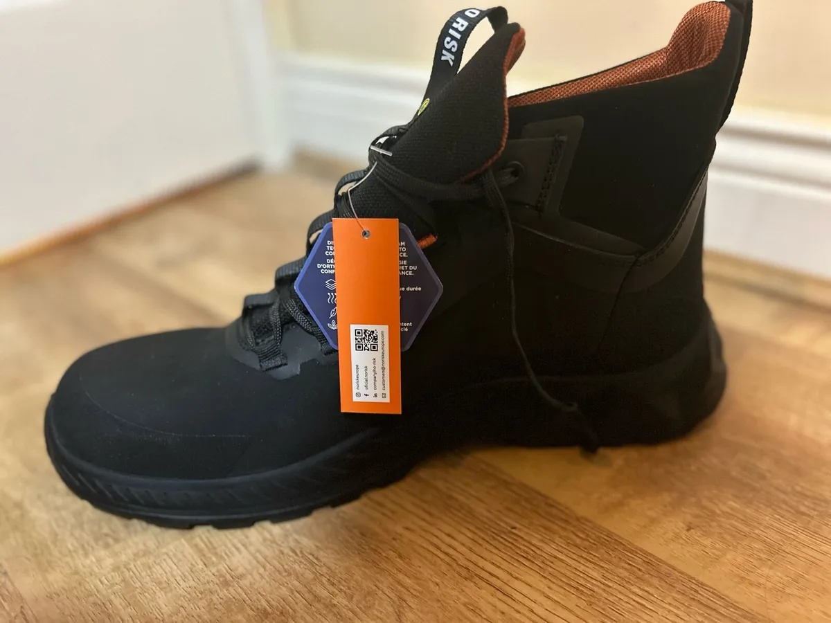 X-TREME Mid Black Safety Boots - Image 4