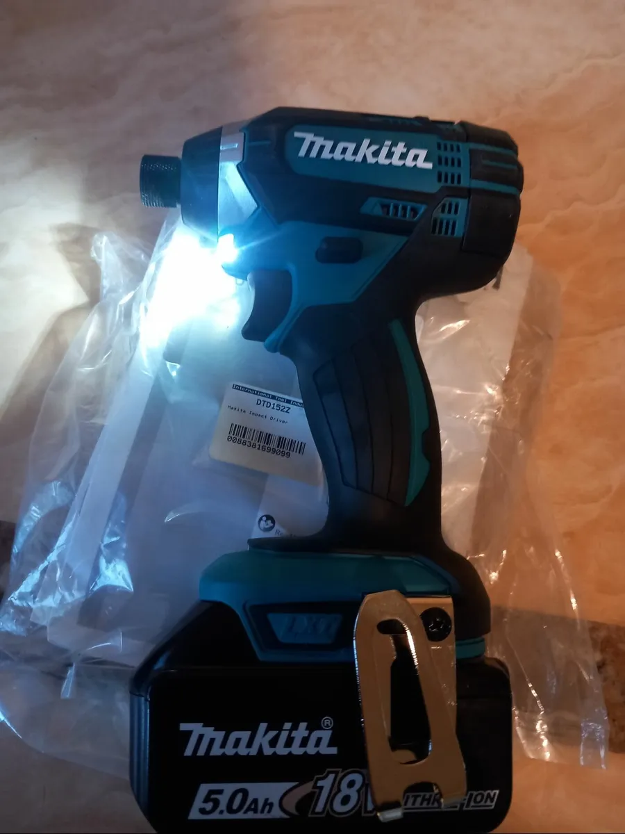 New makita 18V impact drill