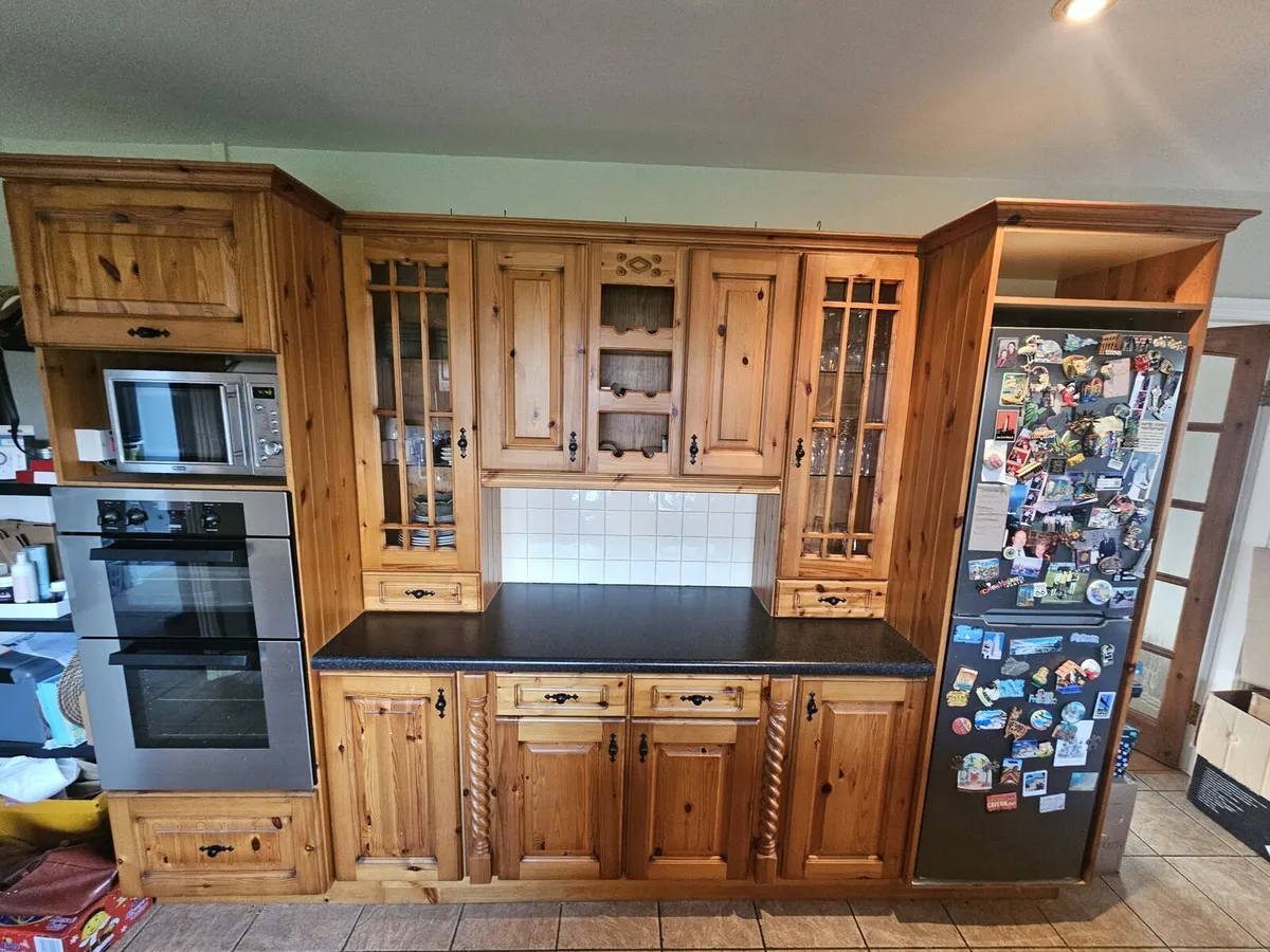 Solid pine kitchen & island - Image 1