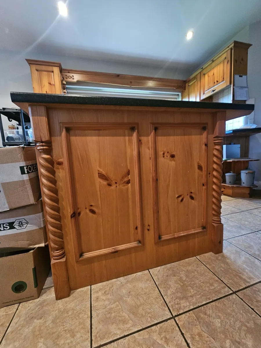 Solid pine kitchen & island - Image 2