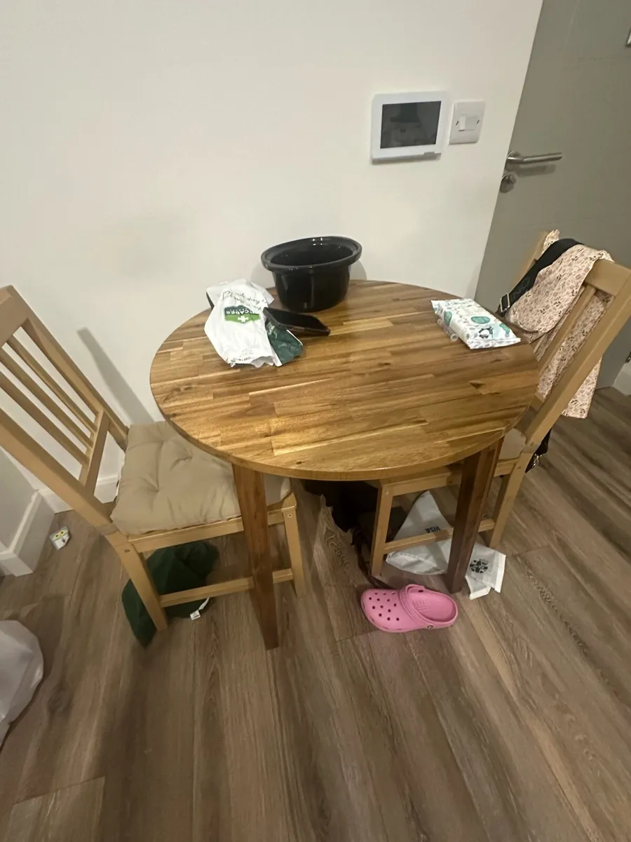 Furniture and TV - Image 3