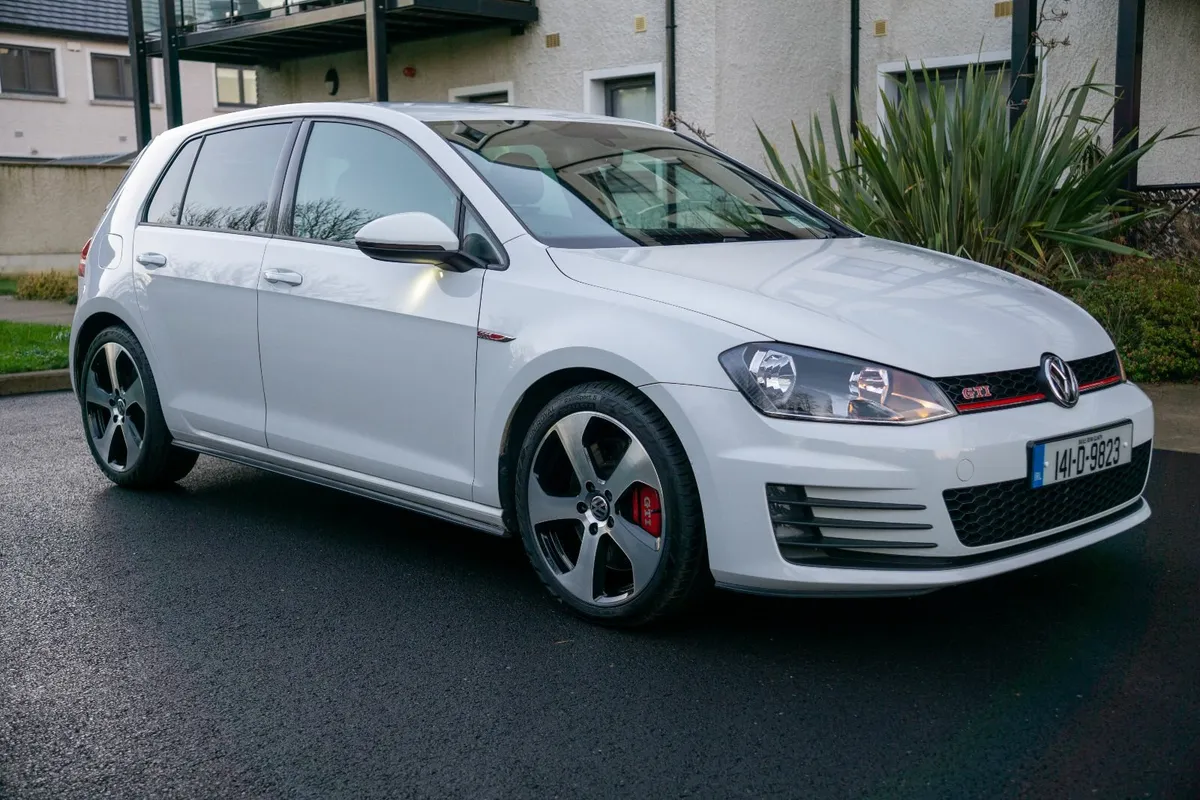 Volkswagen Golf GTI-P 230BHP AUTO - Image 2