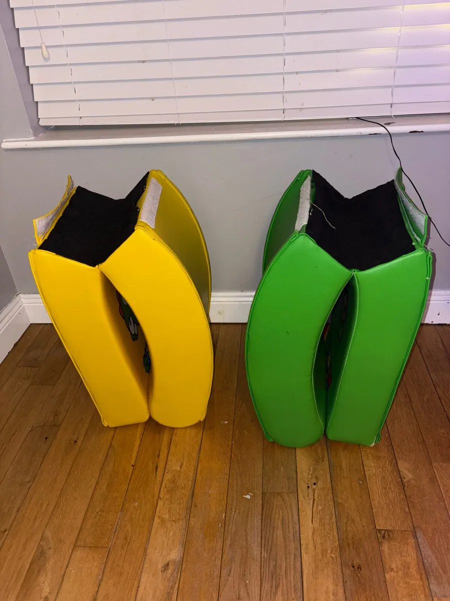 2 XROCKER Foldable Gaming Chairs - Image 2