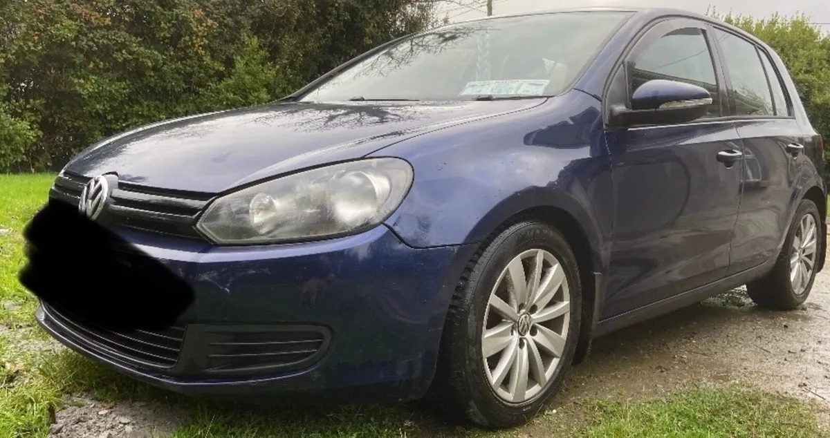 Volkswagen Golf 2010 - Image 1