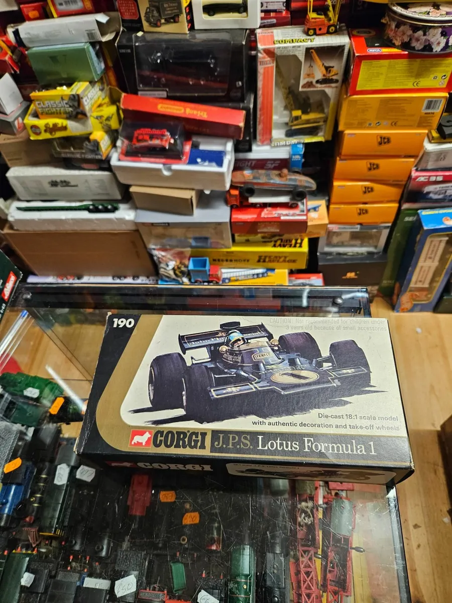 Corgi 1970's Formula 1 JPS - Image 2