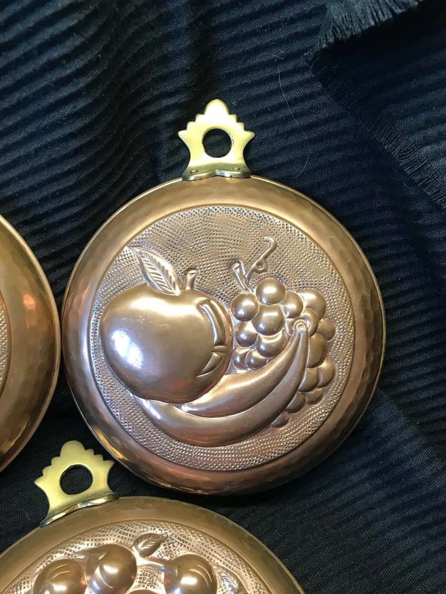 Vintage Copper and Base Moulds - Image 4