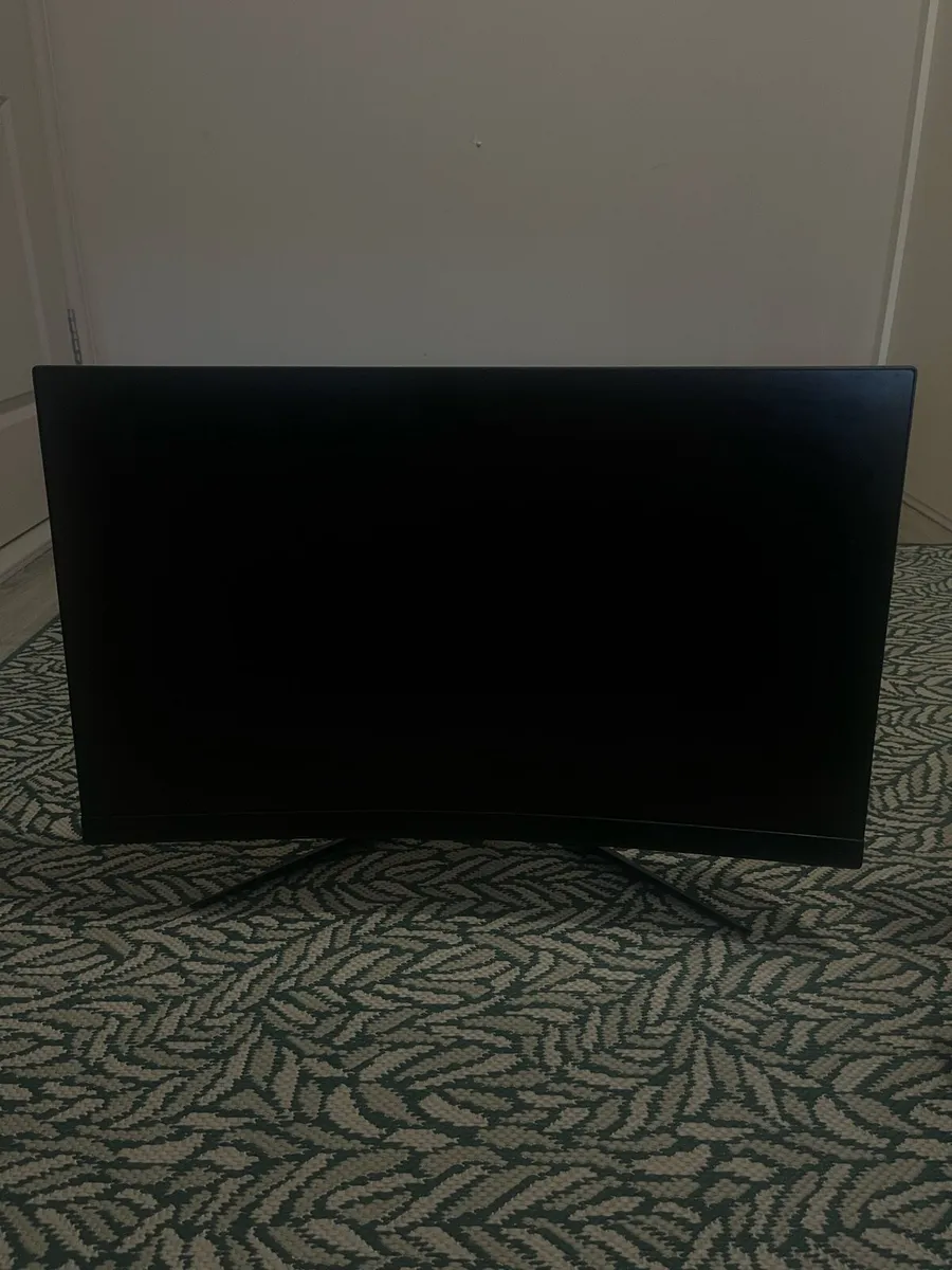 MSI curves gaming monitor 165 hertz - Image 2