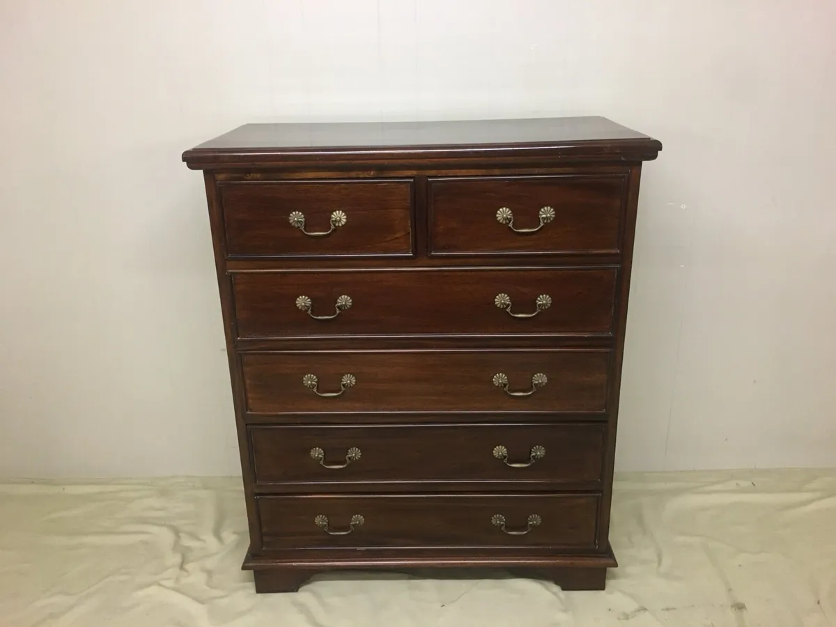 Mahogany Chest of Drawers - Image 4