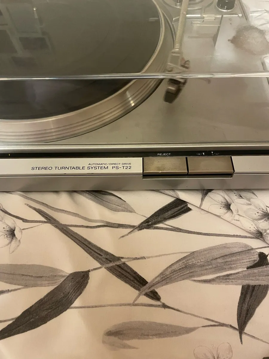 Sony PS T 22 Turntable - Image 4