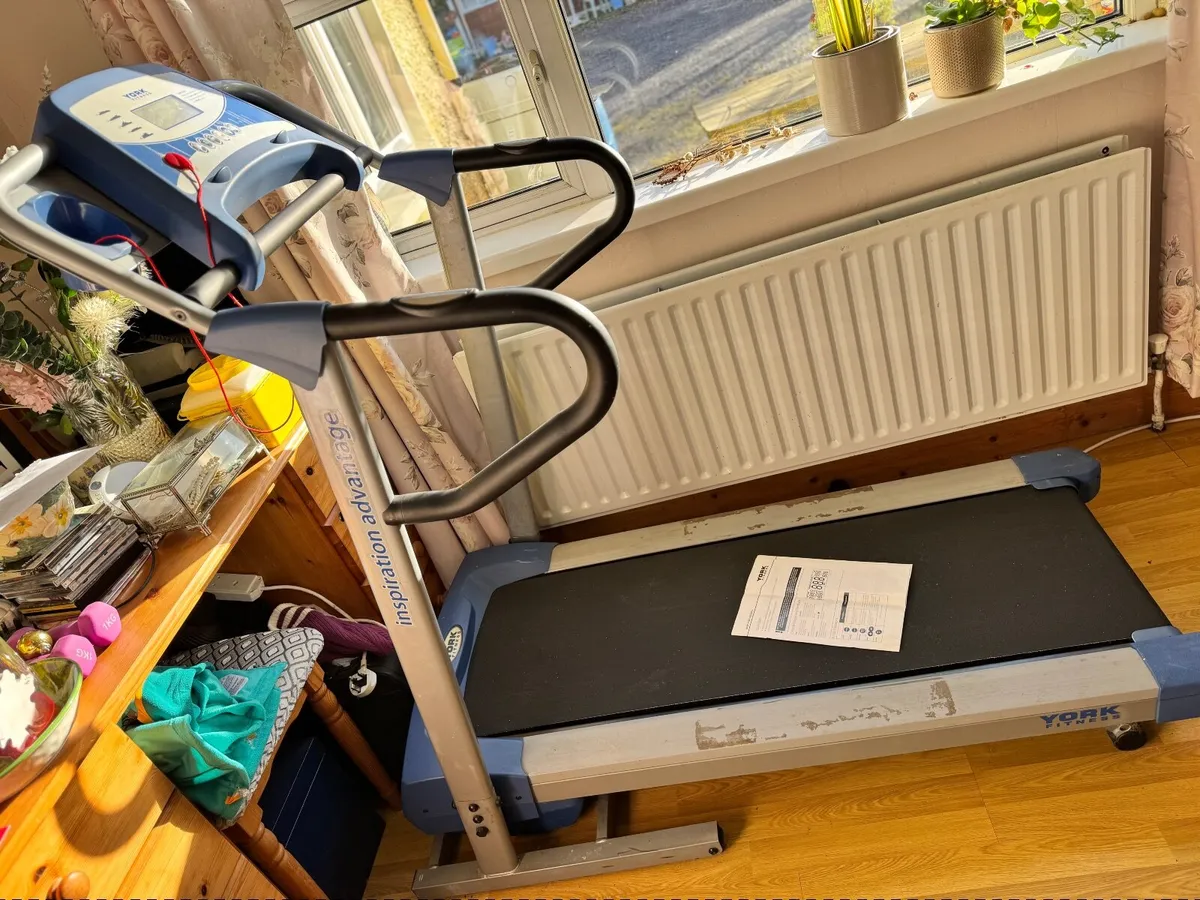 York Inspiration Advantage Electric Treadmill - Image 3