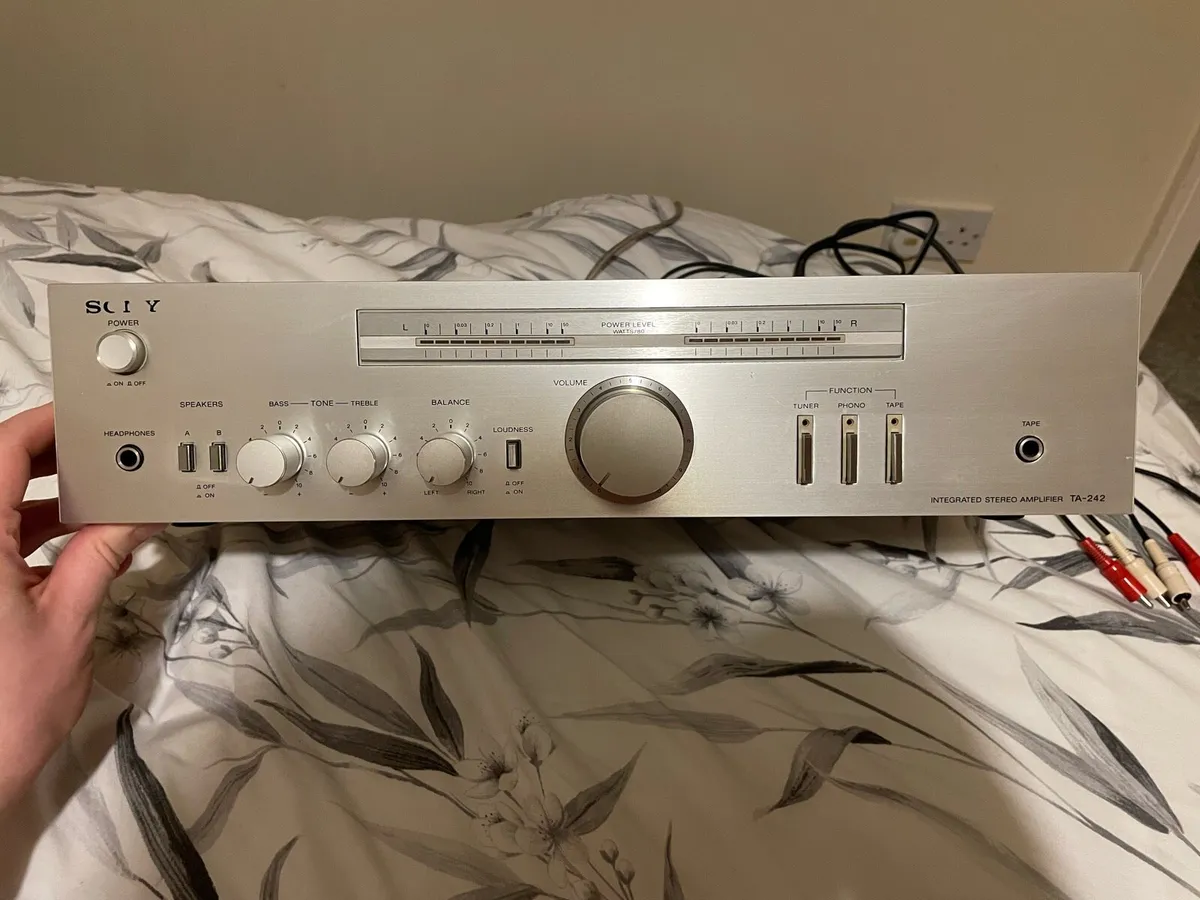 Sony TA 242 Stereo Amplifier - Image 3