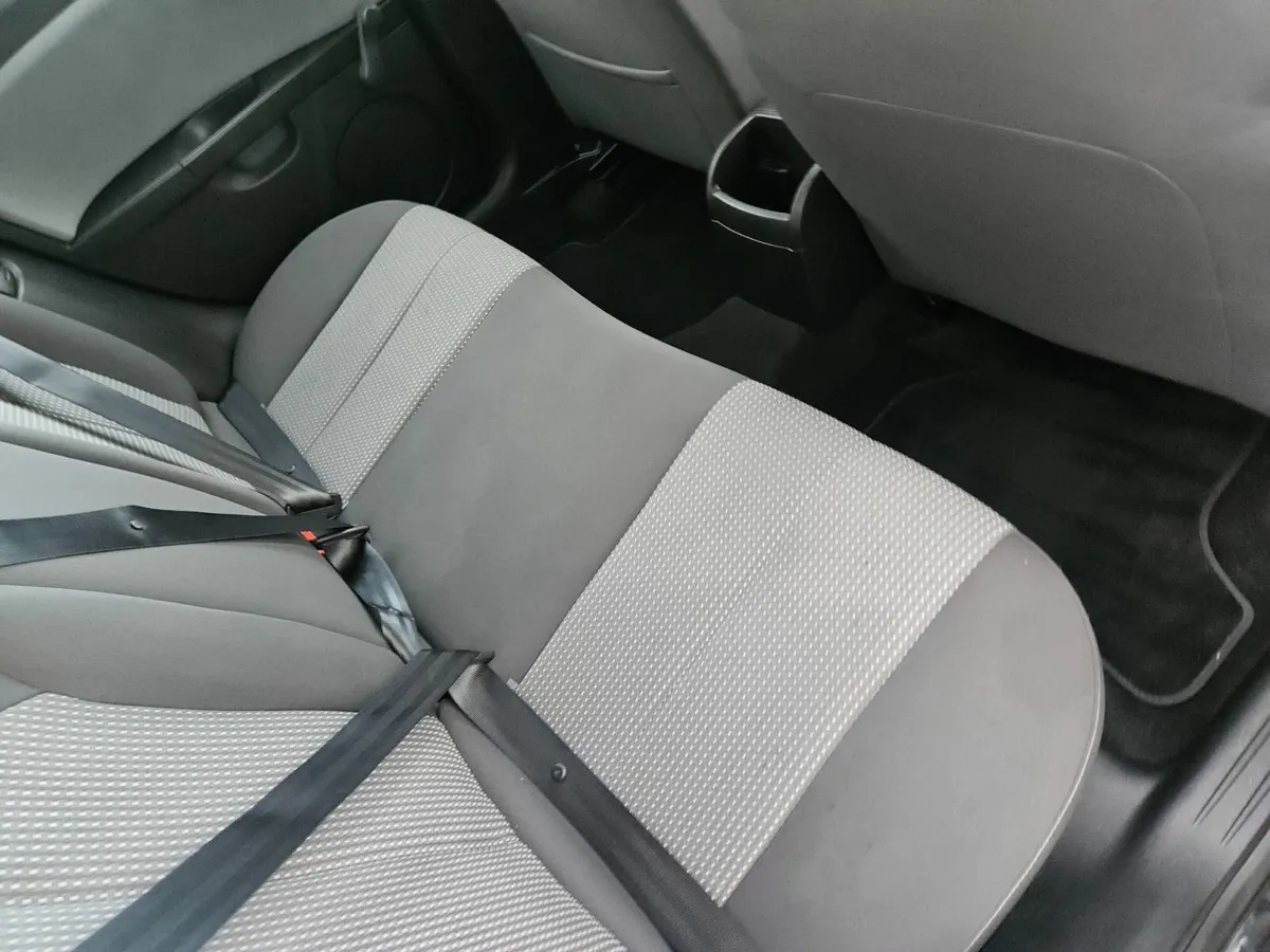 SEAT LEON 1.6 DIESEL  NEW NCT 10/26 TAX 07/26 - Image 2