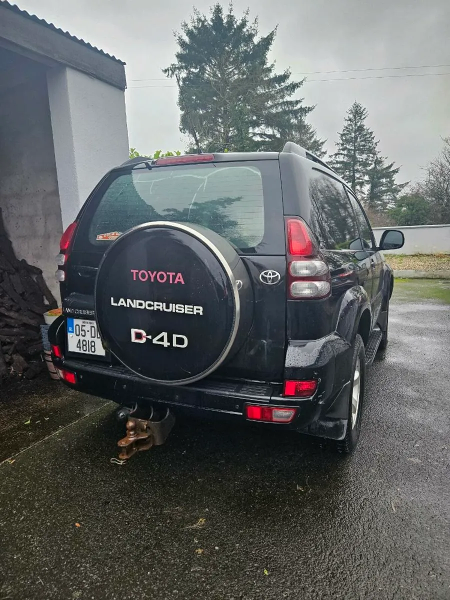 Toyota Land Cruiser - Image 3