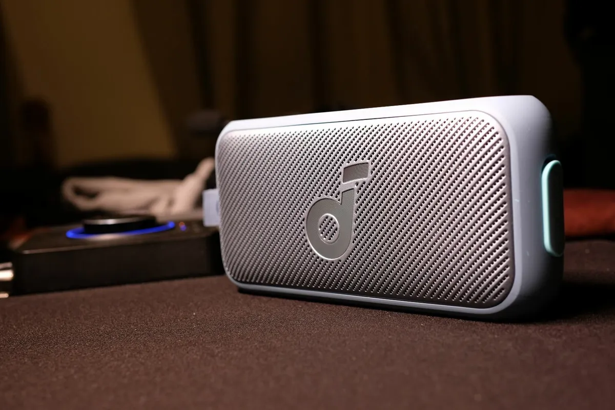 Soundcore Motion 300 Bluetooth Speaker - Image 3