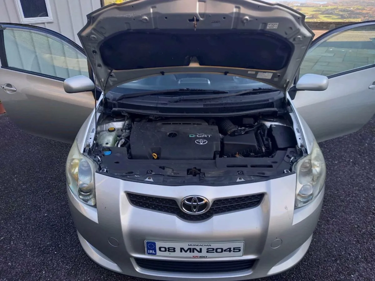 Toyota Auris D4D SR180 - Image 1