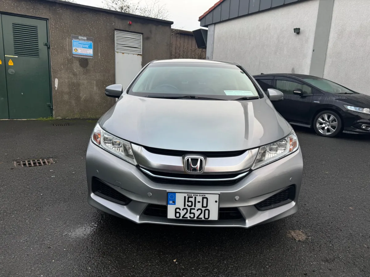 Honda Grace 2015 Automatic hybrid - Image 3