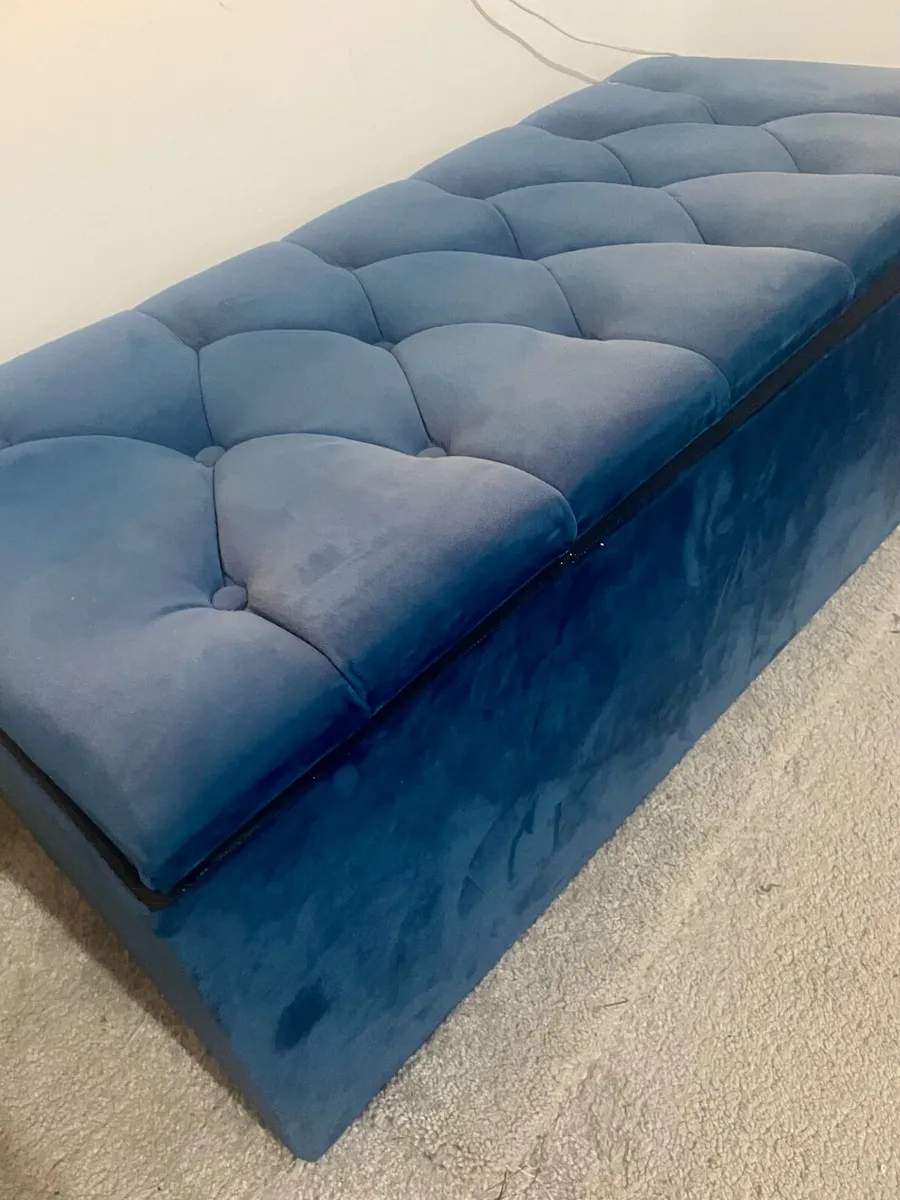 Superking Fabric Bed Frame & blanket box - Image 3