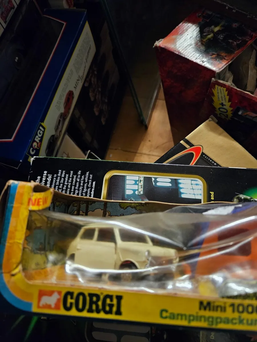 Corgi 1970's Mini Camping Set - Image 2