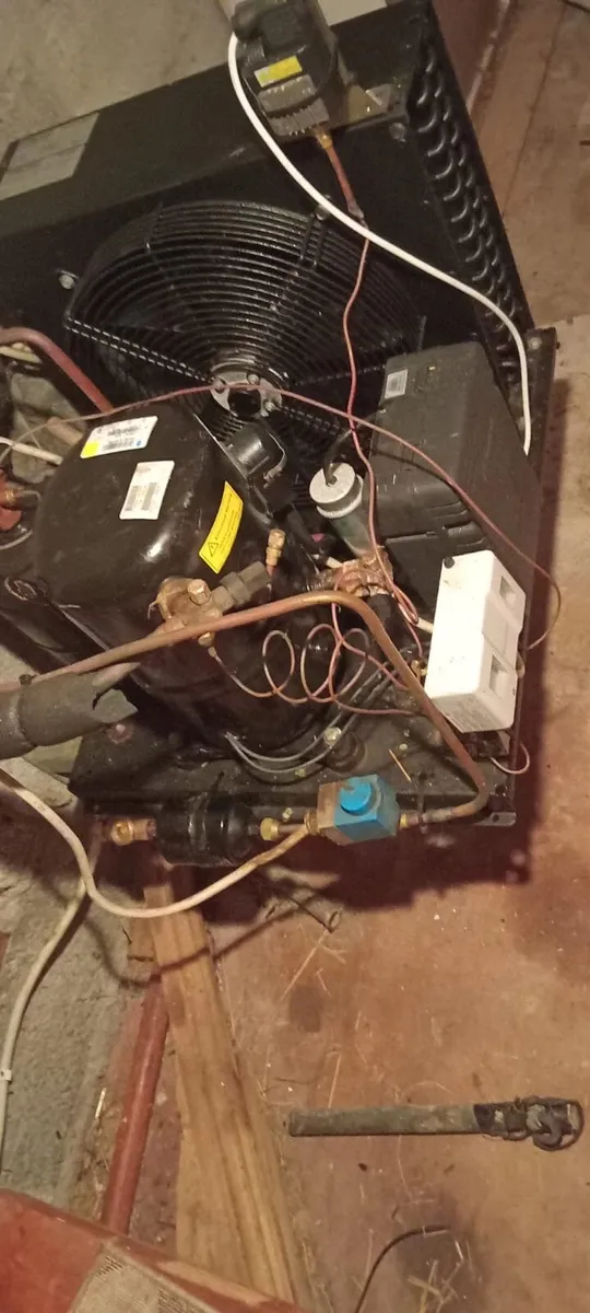 Freezer unit - Image 1