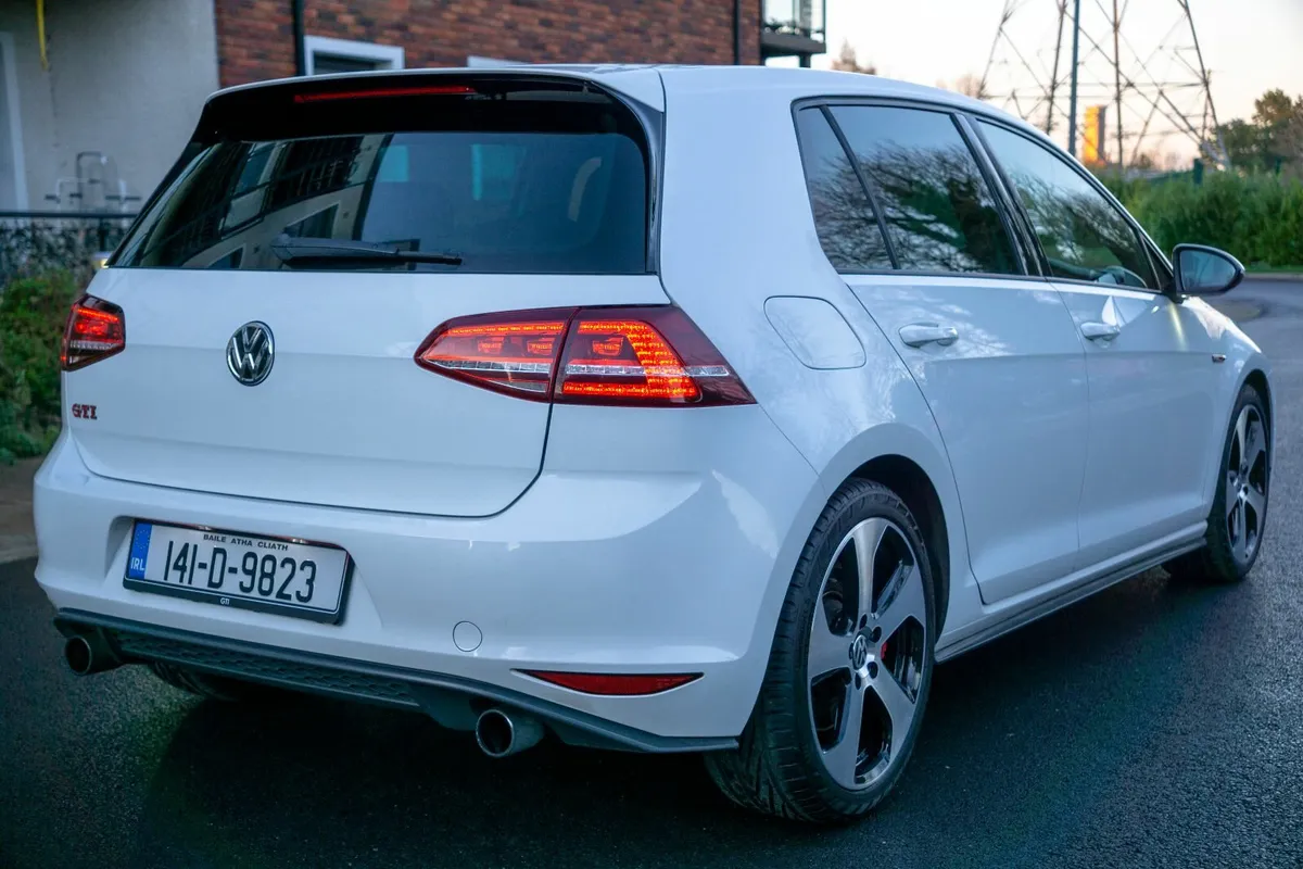 Volkswagen Golf GTI-P 230BHP AUTO - Image 4