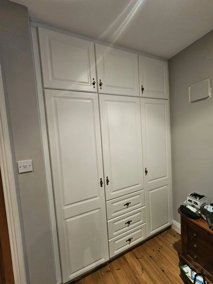 Wardrobe doors - Image 2