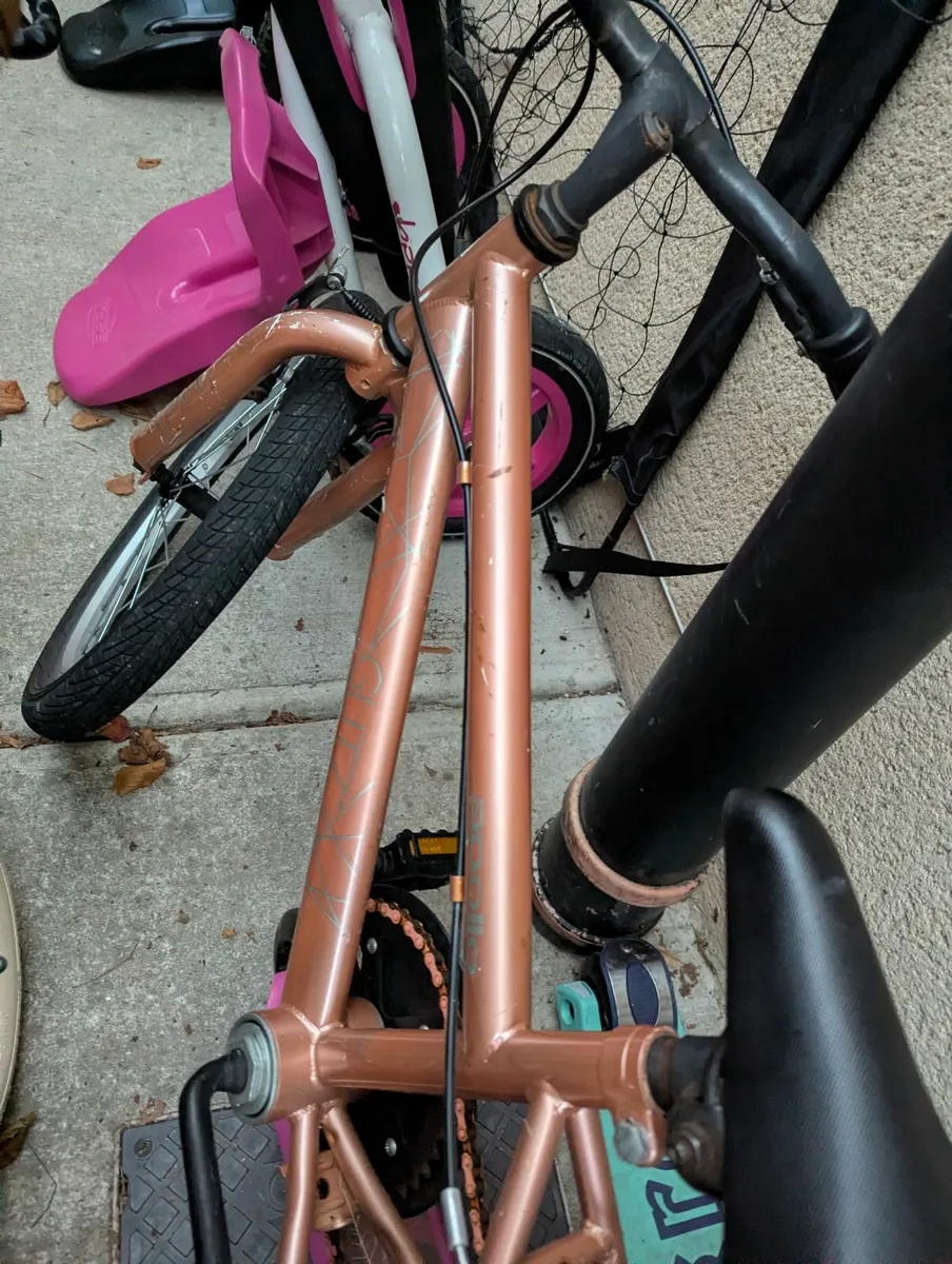 Childs bike - Image 1