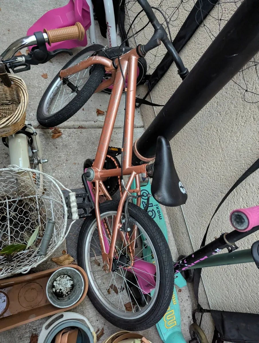 Childs bike - Image 3