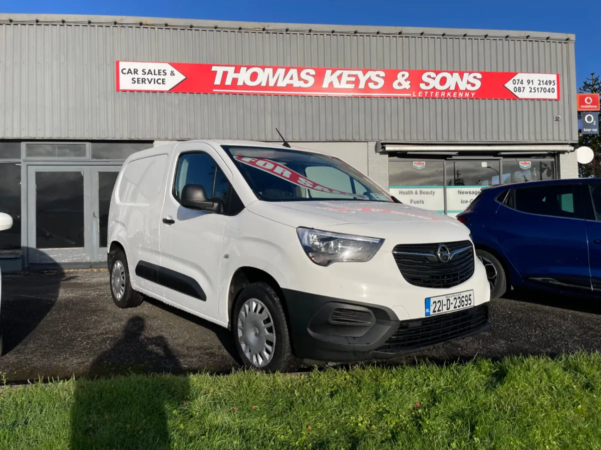2022 Opel Combo - Image 1