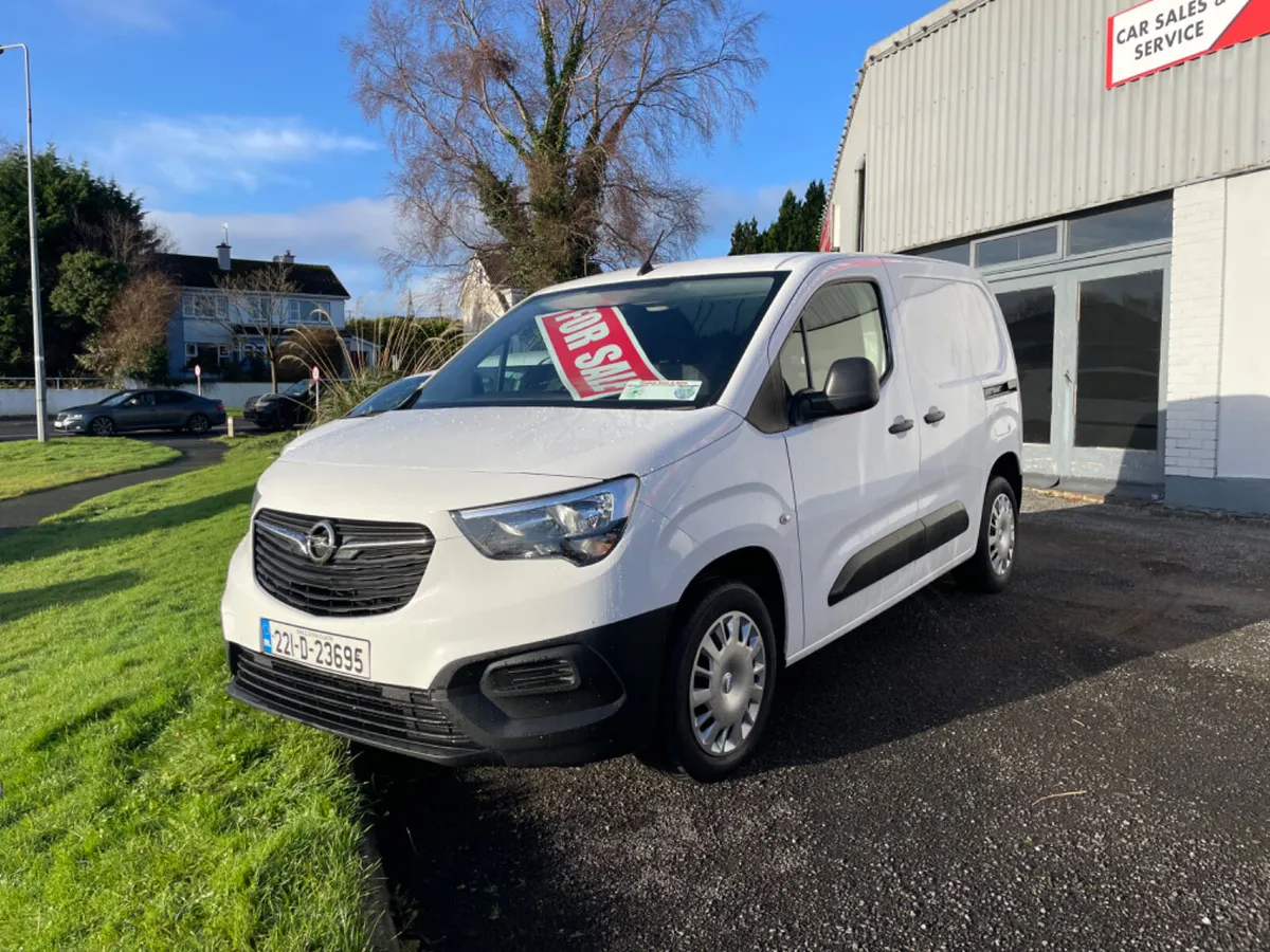 2022 Opel Combo - Image 2