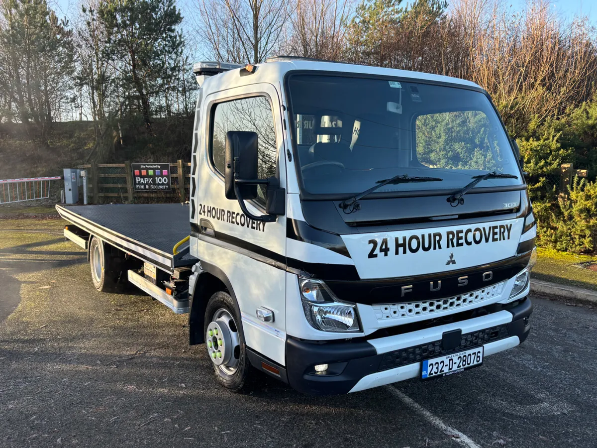 2023 232 Mitsubishi Fuso Canter Tilt-Slide 3.5 Ton - Image 1