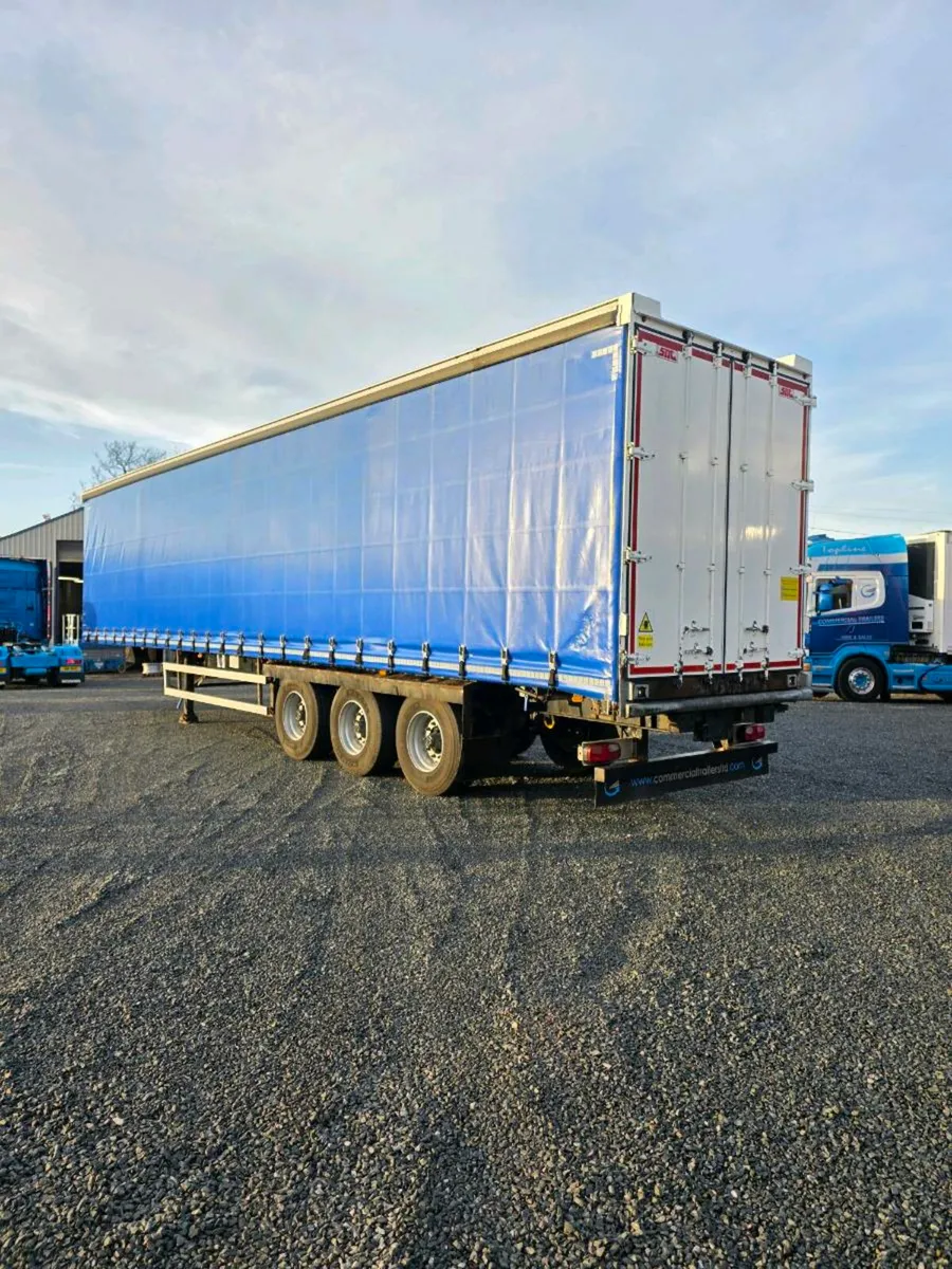 2013 SDC CURTAINSIDER - Image 2