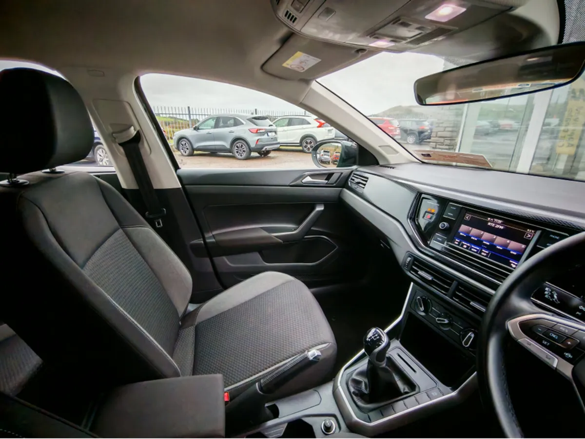 VOLKSWAGEN T-CROSS EDITION75 1.0 MANUAL 5SPEED 95B - Image 3