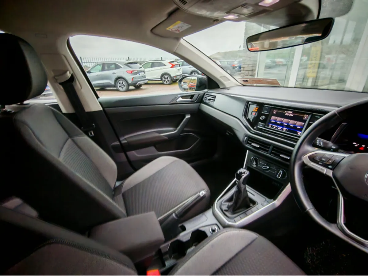 VOLKSWAGEN T-CROSS EDITION75 1.0 MANUAL 5SPEED 95B - Image 4