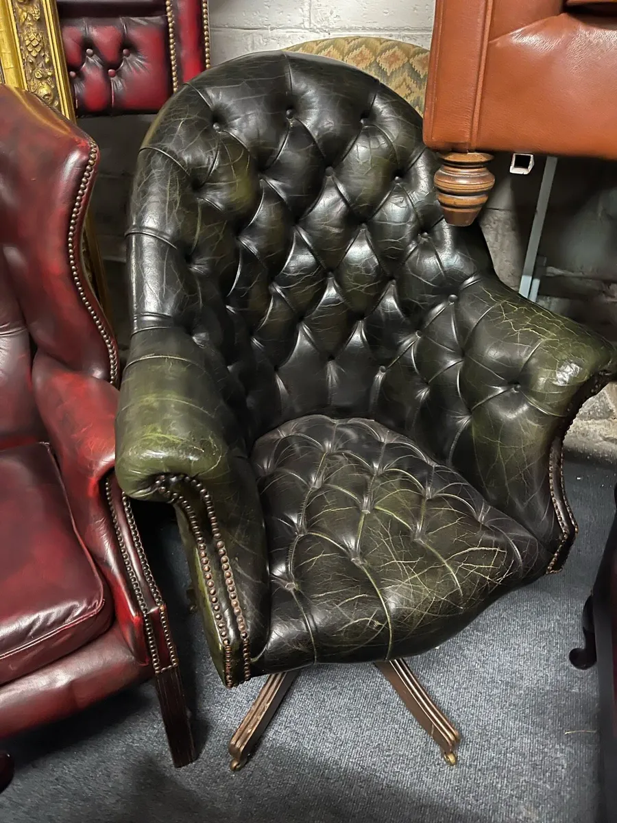 Antique captains desk chair 🎄🎄🎄 - Image 1