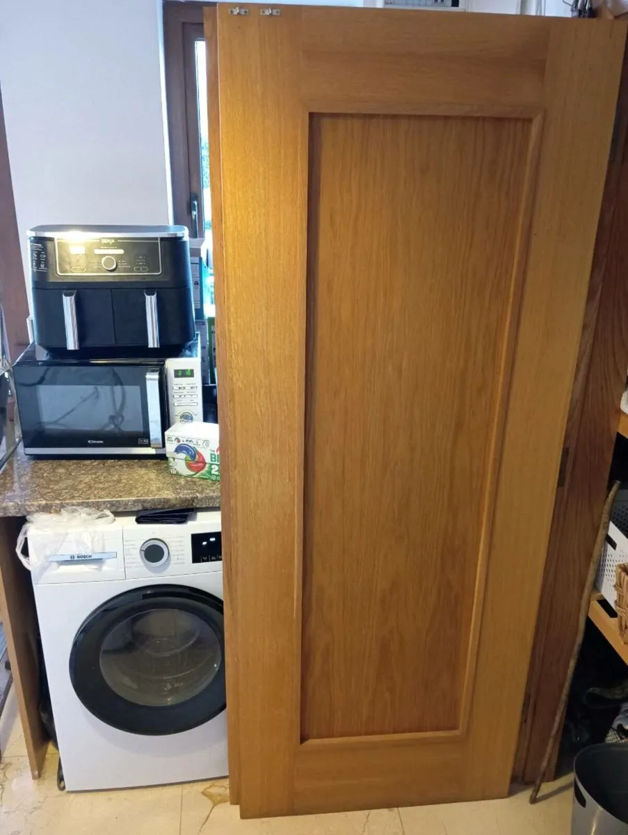 Shaker style solid Oak doors - Image 3