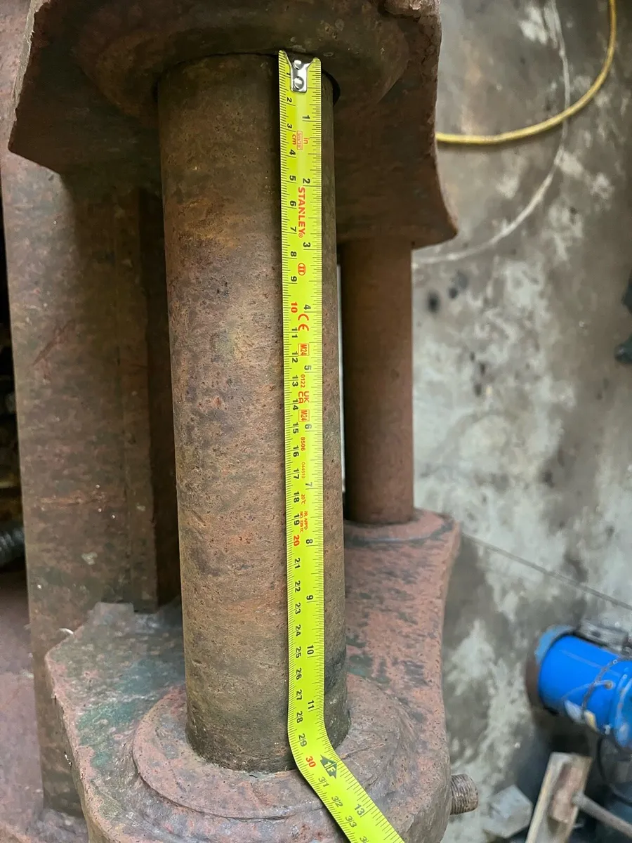 Spence 750mm digging bucket 80mm pins 20T digger - Image 3