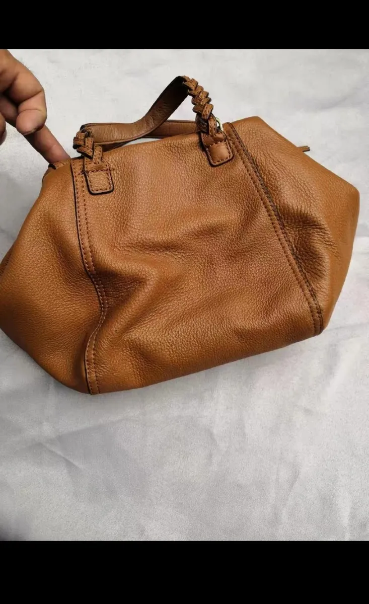 Genuine Tory Burch handbag newly brand new - Image 2