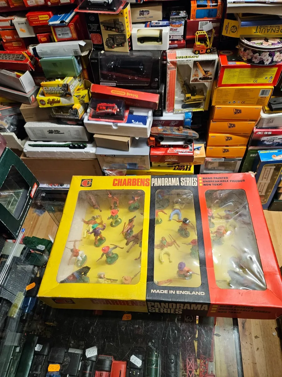 Vintage Britain's Charbens Cowboys and Indians - Image 1