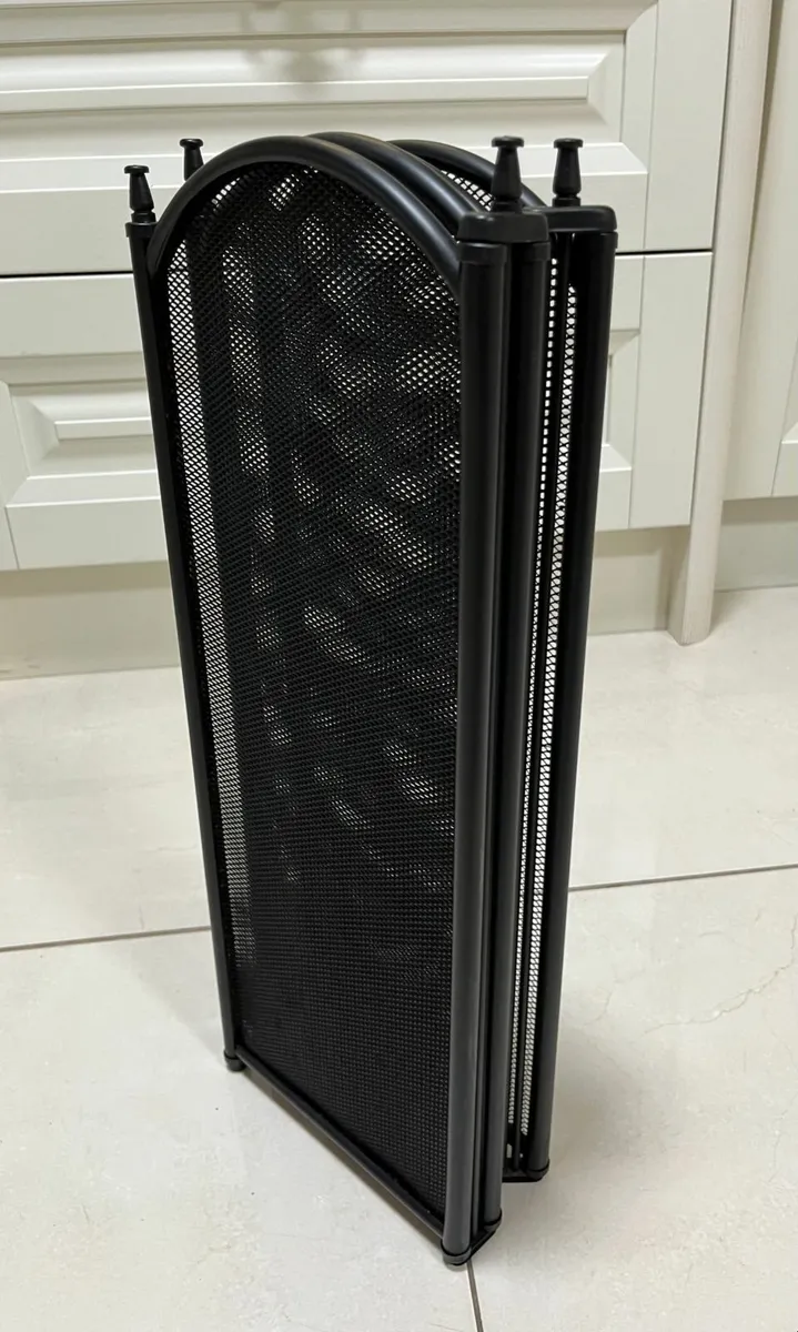 4 Fold Black Fire Screen / Open Fire Spark - Image 3