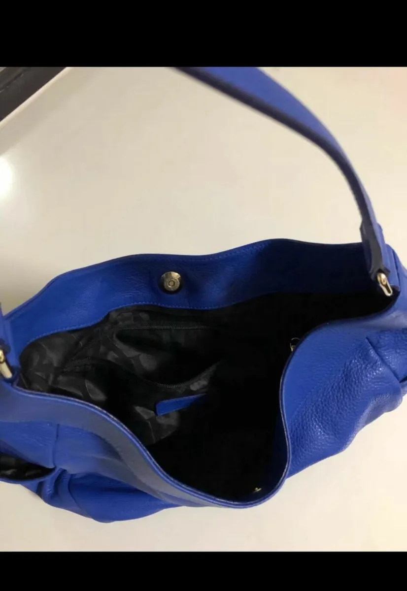 Genuine Furla leather handbag almost brand new - Image 3