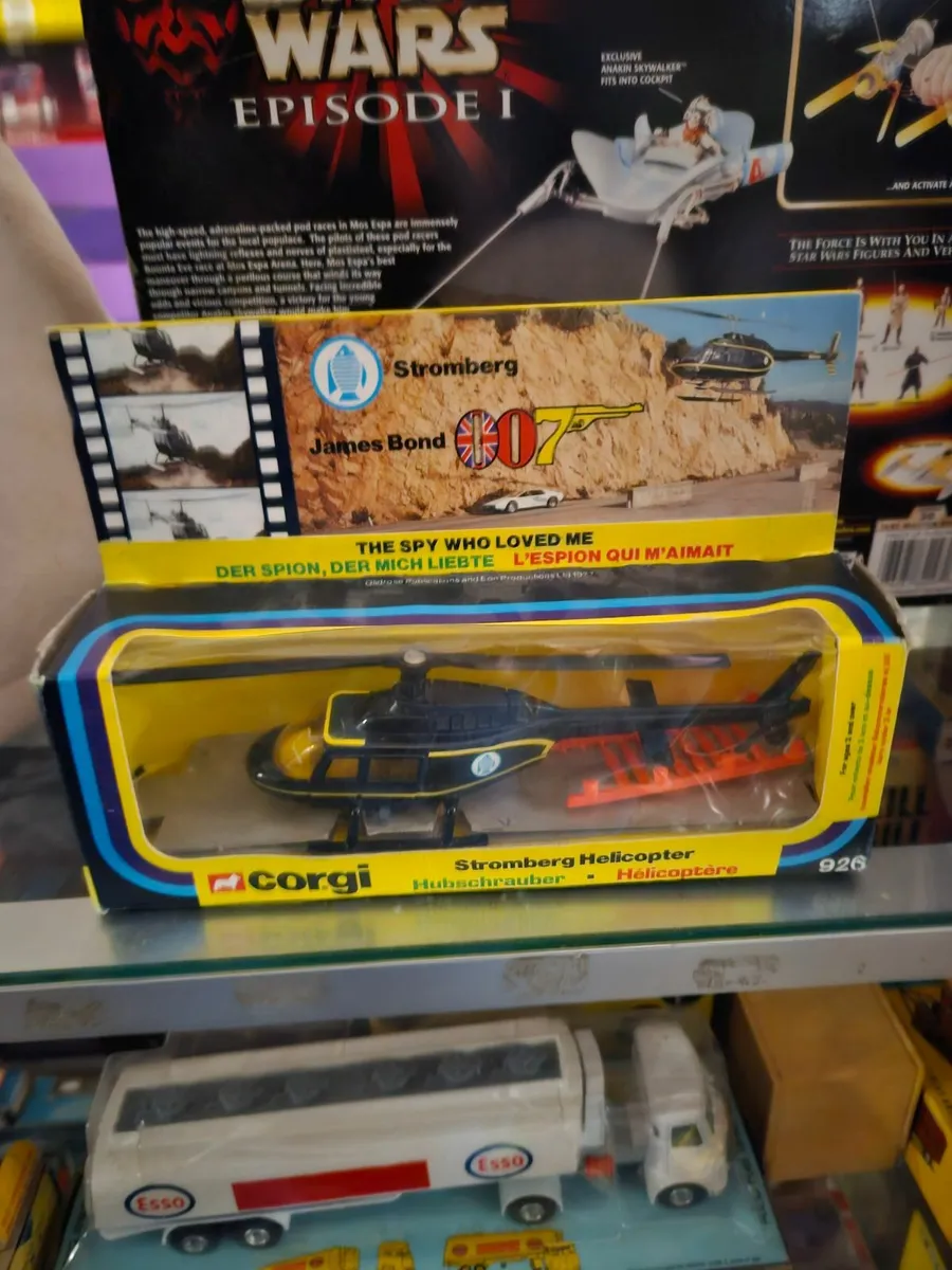 Corgi 1970's The Spy Who Loved Me Helicopter - Image 1