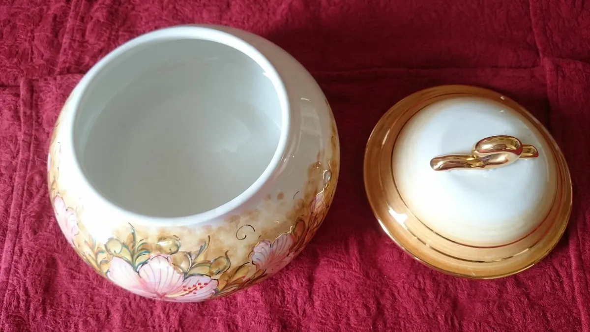 Pure Gold Gilt Italian Porcelain Tureen With Lid - Image 4