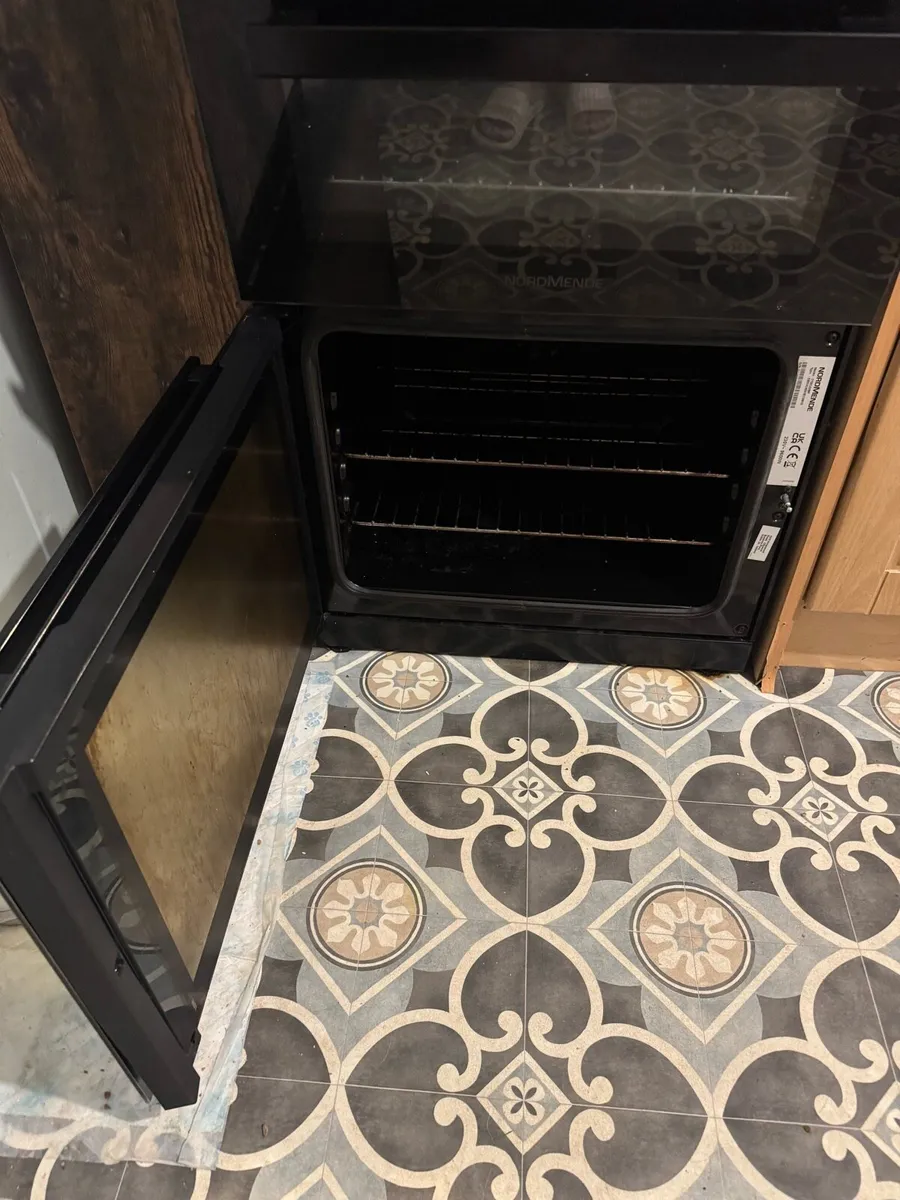 NordMende Freestanding Electric Cooker – Black - Image 4