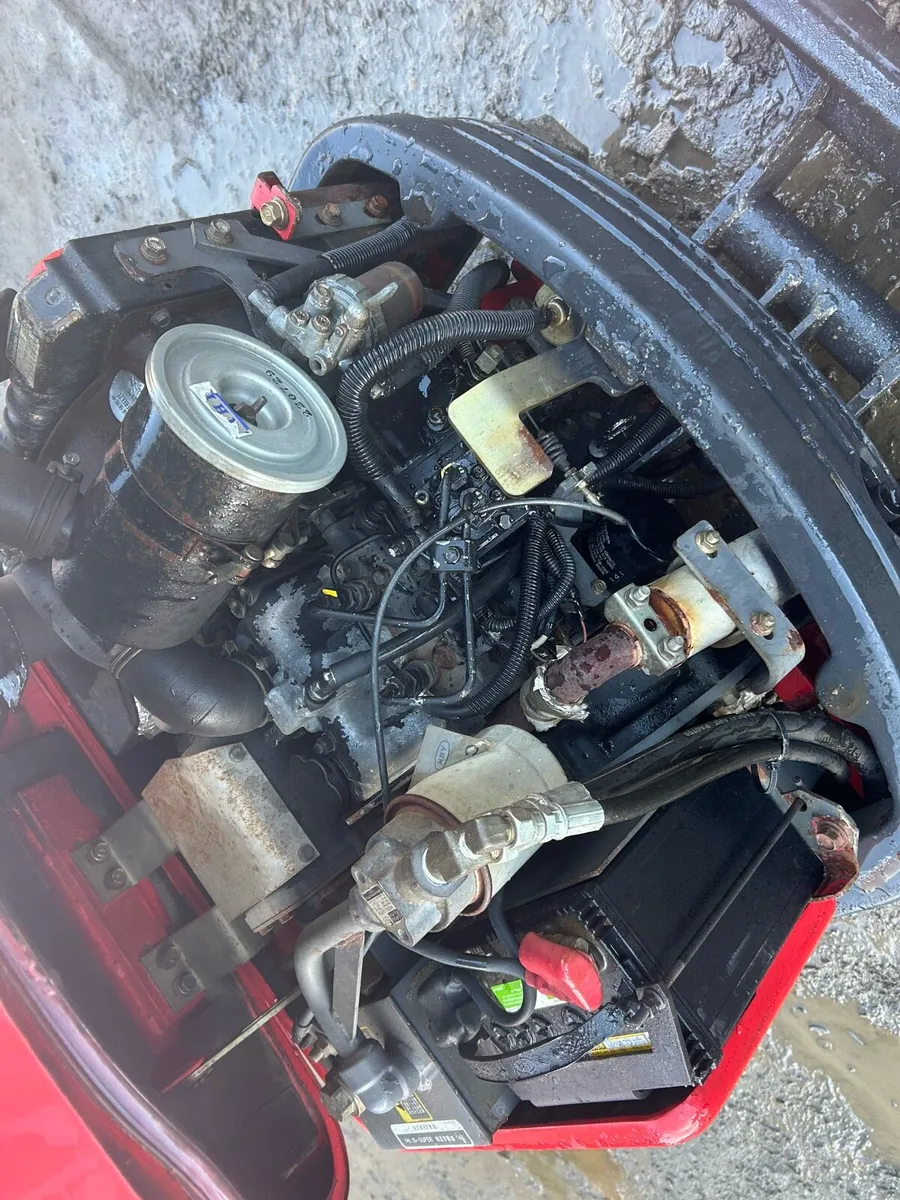 IHI 7J Mini Digger - Image 4