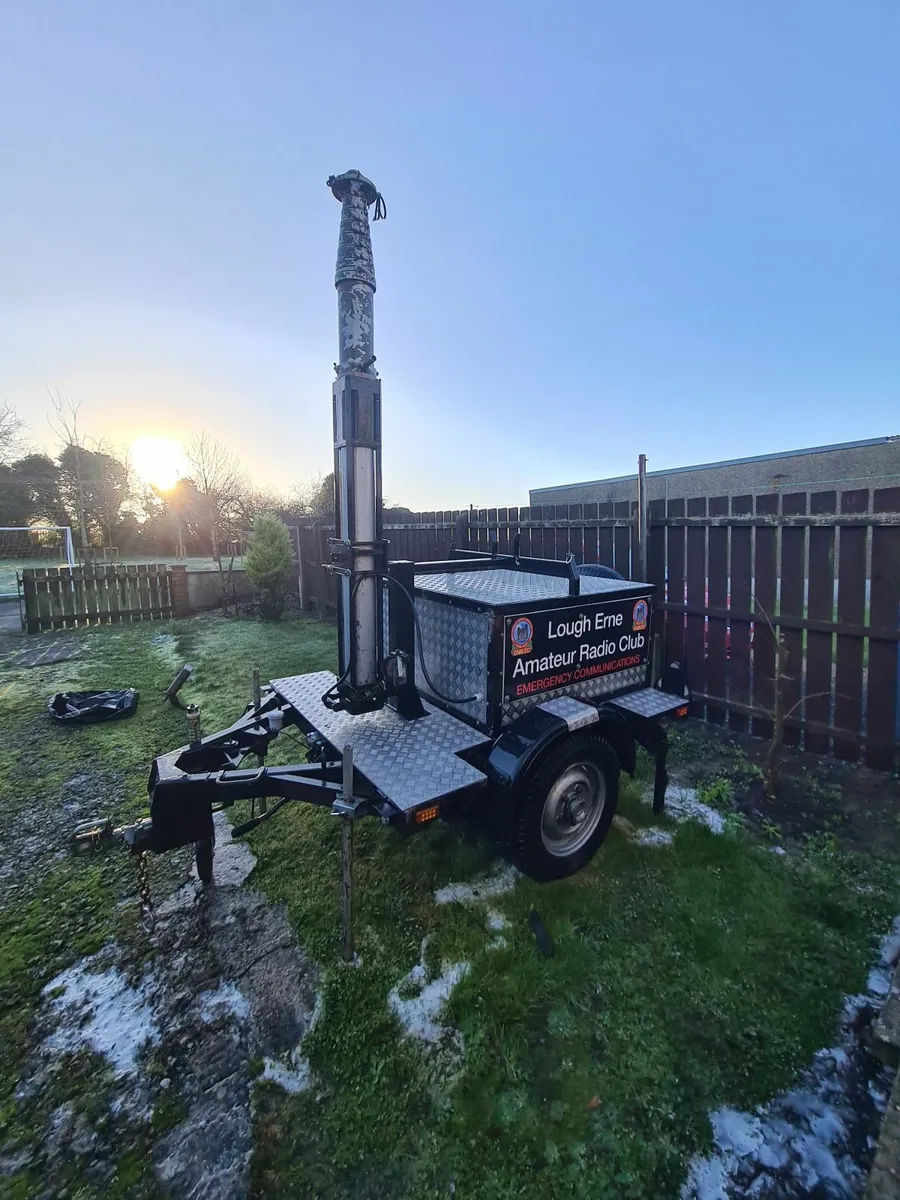 Ham radio trailer mast - Image 1