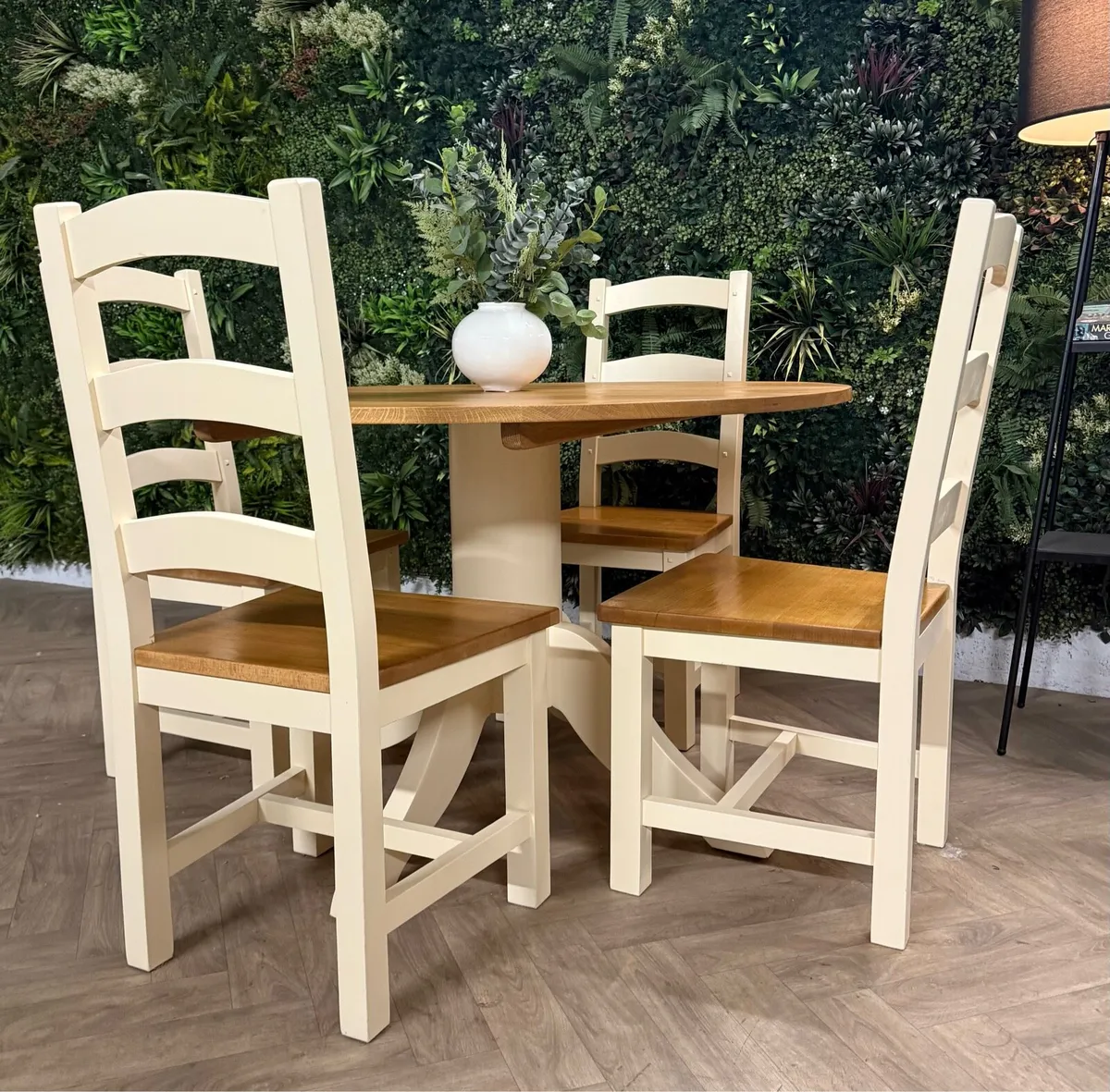 Solid oak kitchen table & 4 chairs/dining set - Image 2