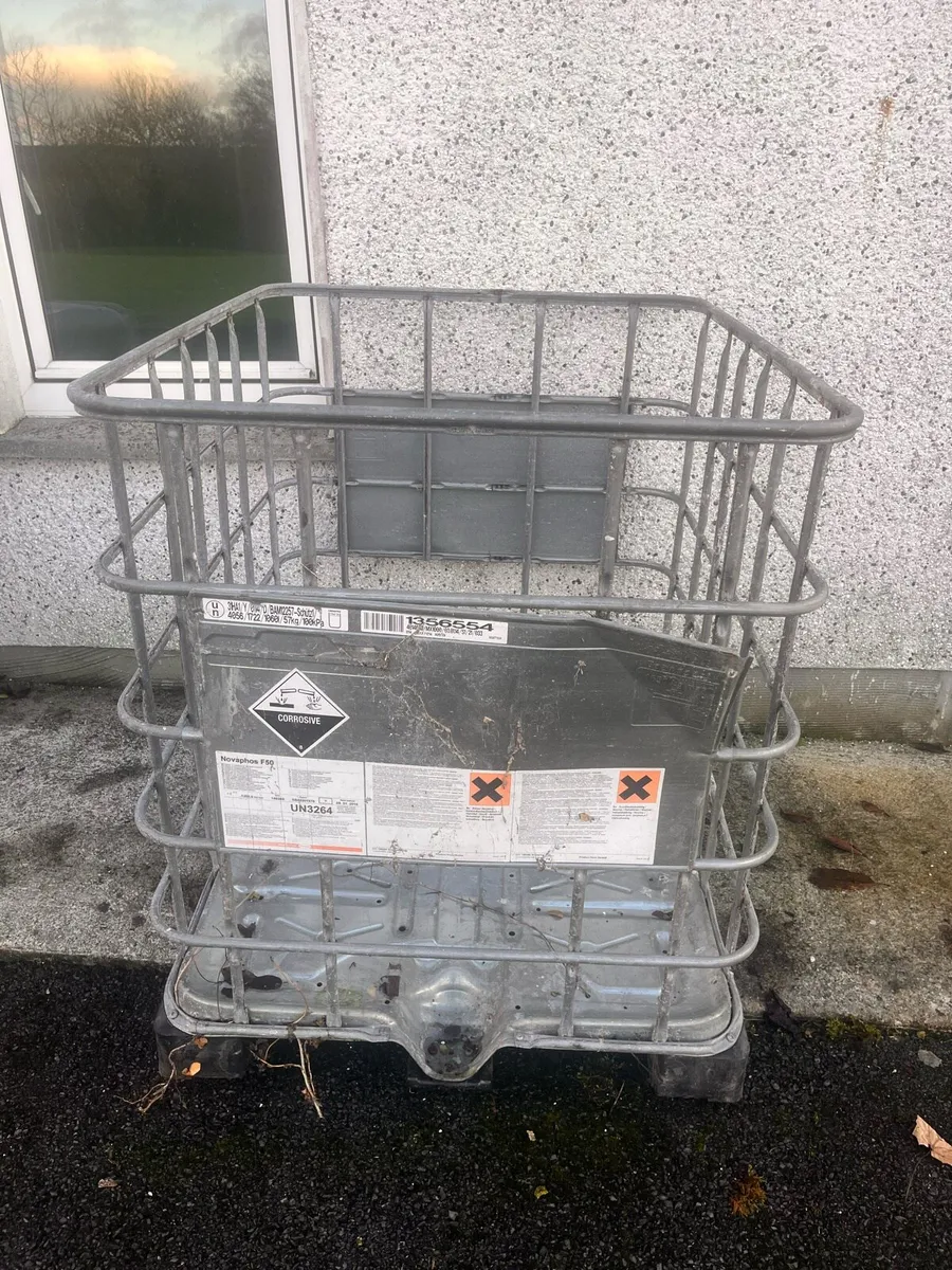 IBC tank cage frame timber crate - Image 1