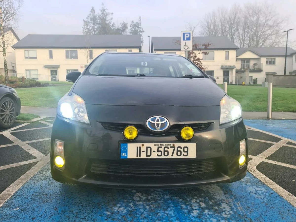 Toyota Prius Hybrid 1.8 - Image 3