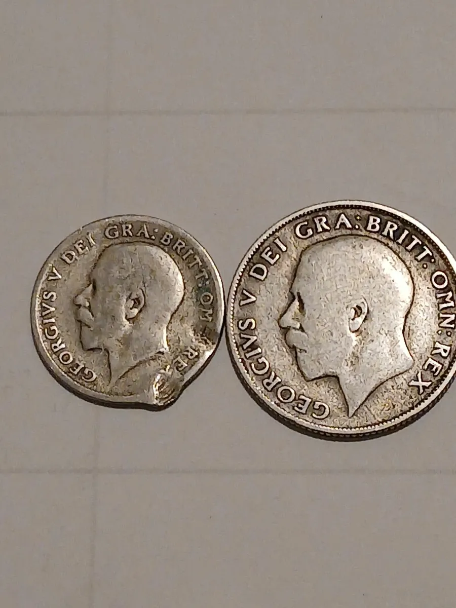 Shilling and sixpence silver - Image 2