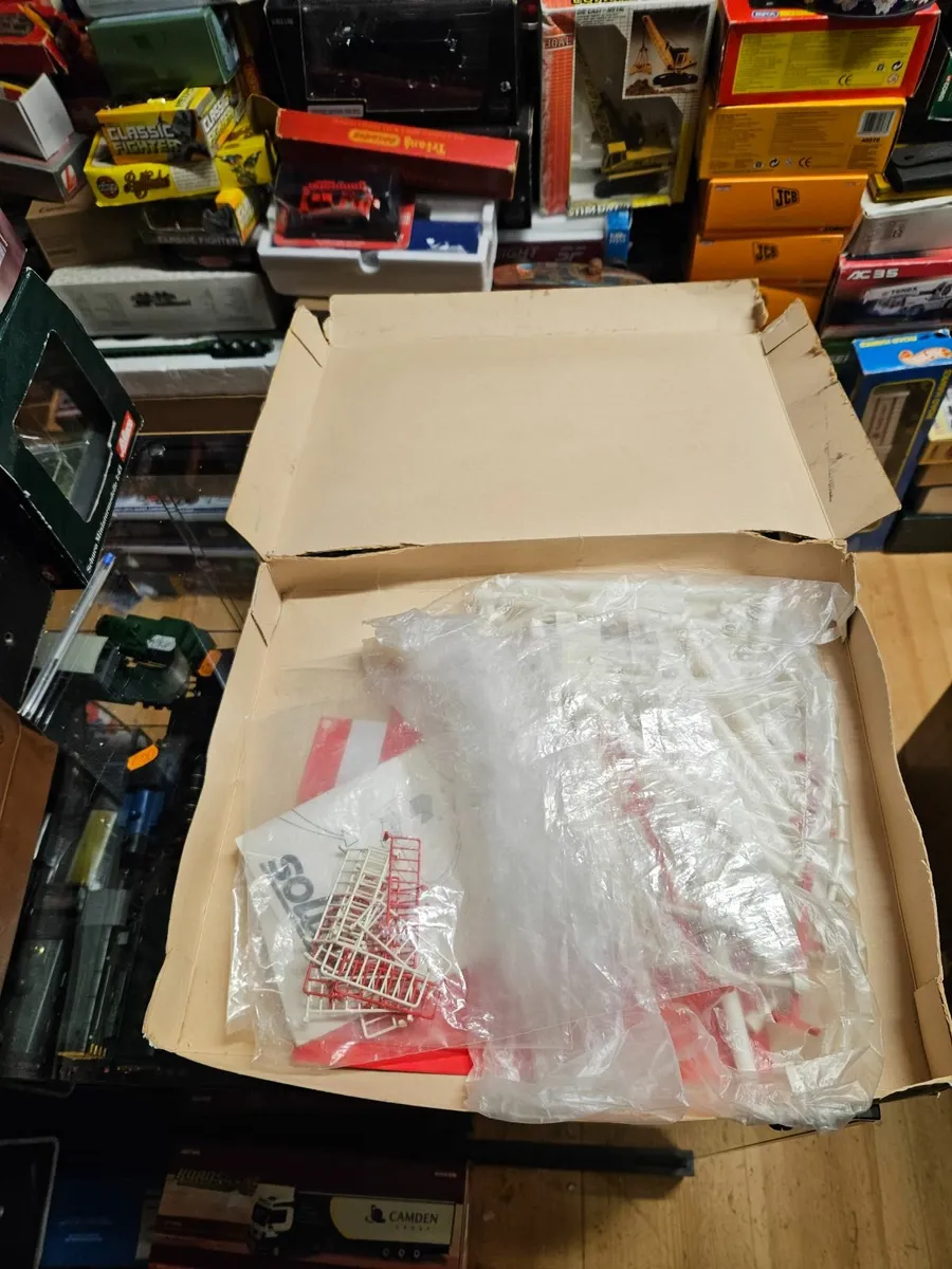 Corgi Solido Circus Tent Big Top - Image 3